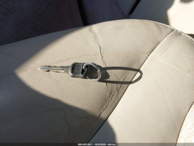 2001 GMC YUKON XL 1500 3GKEC16T21G100607 Photo 10