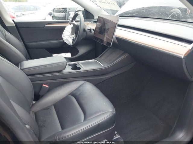 2024 TESLA MODEL Y 7SAYGDEE4RF159910 Photo 4