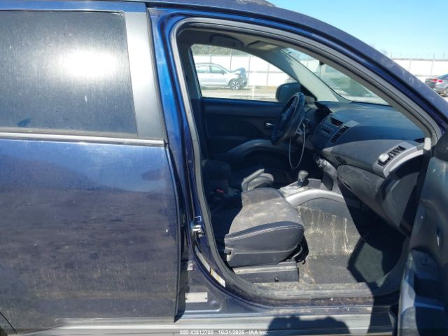 2011 MITSUBISHI OUTLANDER JA4JT3AW4BU030690 Photo 4