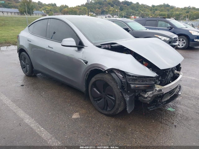 2026 TESLA MODEL Y 7SAYGDEE4TF332686 Photo 0