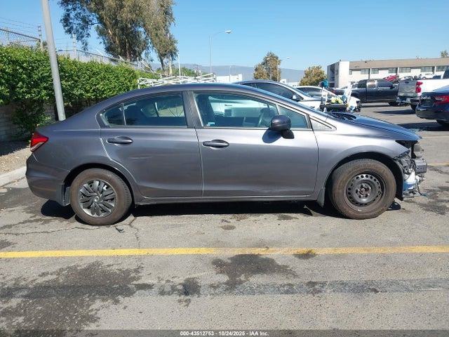 Aukcja sprzedaży 2015 Honda Civic Lx, vin: 2HGFB2F56FH529705, numer aukcji: 43512753