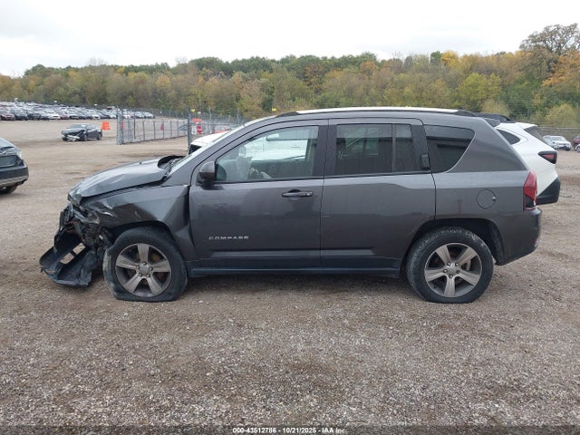 Продажа на аукционе авто 2017 Jeep Compass High Altitude 4x4, vin: 1C4NJDEB1HD109740, номер лота: 43512786