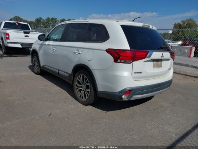 2016 MITSUBISHI OUTLANDER JA4AD3A31GZ011902 Photo 2