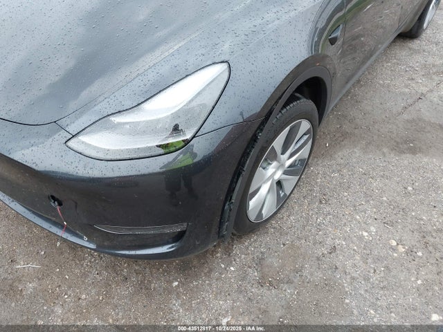 2024 TESLA MODEL Y 7SAYGDEE9RA275956 Photo 5