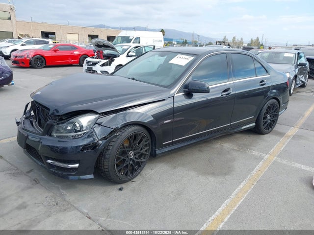 Продажа на аукционе авто 2012 Mercedes-benz C 250 Sport, vin: WDDGF4HB7CA650152, номер лота: 43512891