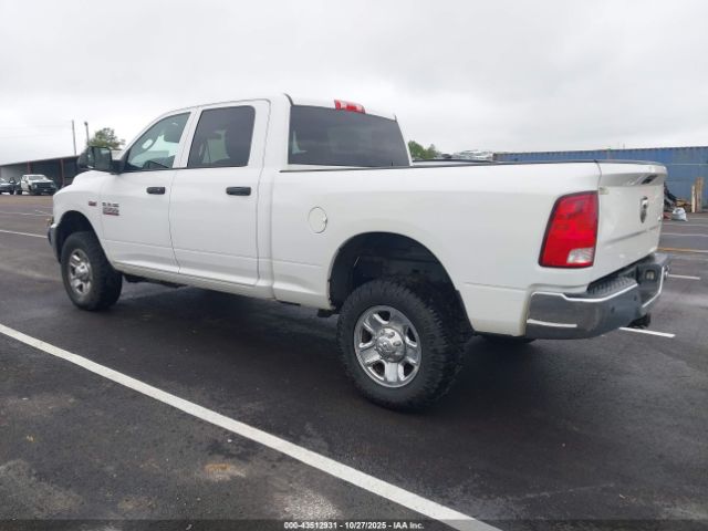 2017 RAM 2500 3C6UR5CJ7HG732178 Photo 2