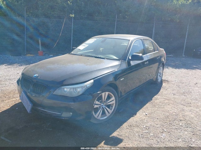 2010 BMW 528I WBANU5C56AC460341 Photo 1