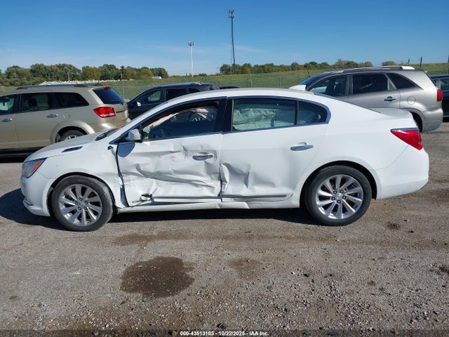 43513103 :رقم المزاد ، 1G4GA5G33GF239456 vin ، 2016 Buick Lacrosse مزاد بيع