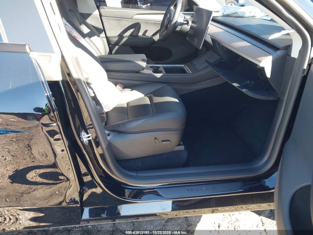 2023 TESLA MODEL Y 7SAYGDEE1PA187657 Photo 4