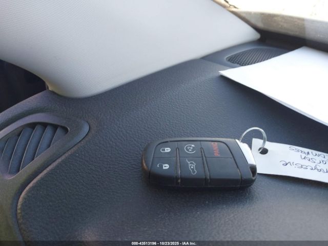 2019 JEEP COMPASS 3C4NJDDB1KT785401 Photo 10