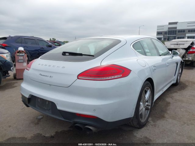 2016 PORSCHE PANAMERA WP0AB2A70GL050332 Photo 3