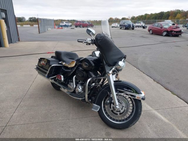 2013 HARLEY-DAVIDSON FLHTCU 1HD1FCM12DB640842