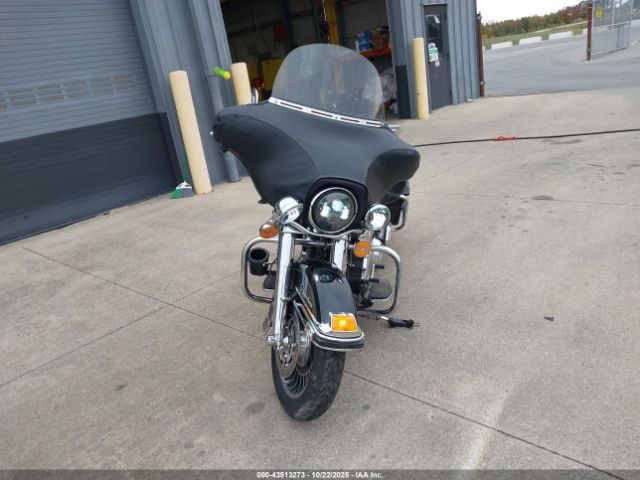 2013 HARLEY-DAVIDSON FLHTCU 1HD1FCM12DB640842 Photo 4