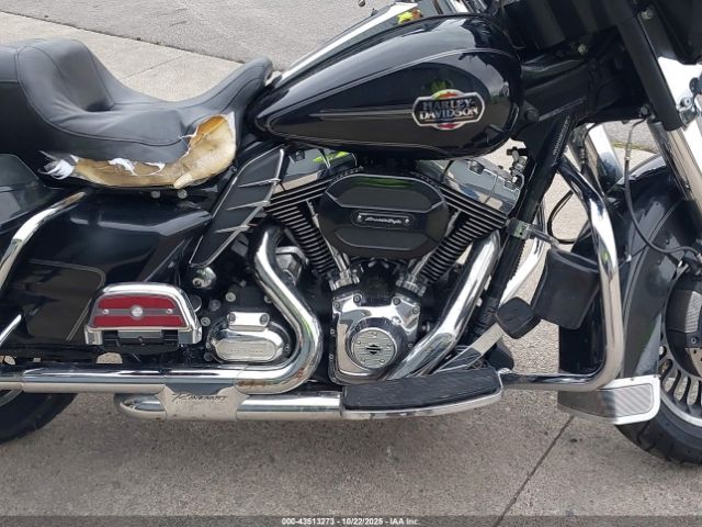 2013 HARLEY-DAVIDSON FLHTCU 1HD1FCM12DB640842 Photo 7