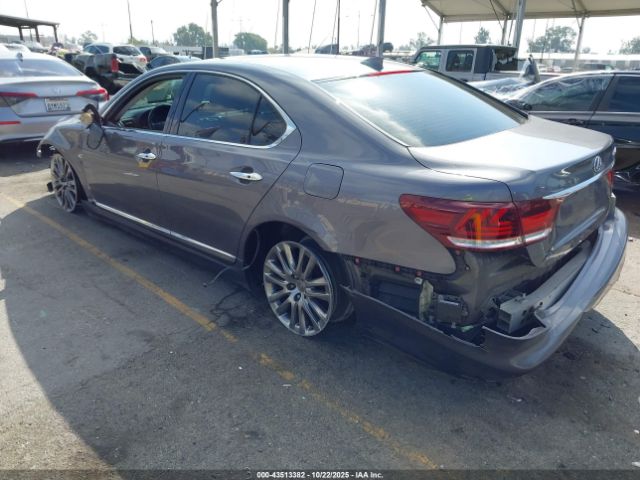 2015 LEXUS LS 460 JTHBL5EF5F5137892 Photo 2