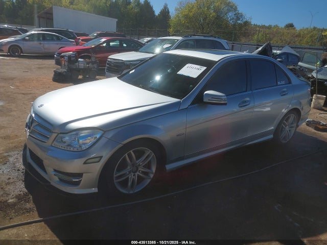 Продажа на аукционе авто 2012 Mercedes-benz C 250 Luxury/sport, vin: WDDGF4HB1CR223129, номер лота: 43513385