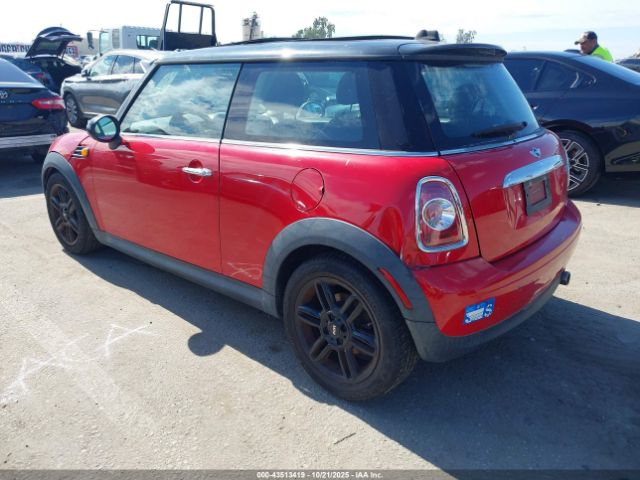 2012 MINI COOPER WMWSU3C52CT541816 Photo 2