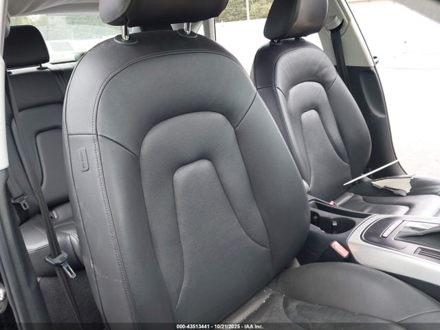 2011 AUDI A4 WAUAFAFL8BN044566 Photo 4