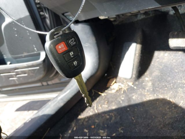 2016 TOYOTA RAV4 JTMWFREV5GJ082183 Photo 10