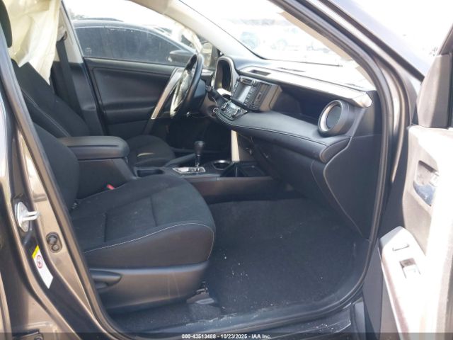2016 TOYOTA RAV4 JTMWFREV5GJ082183 Photo 4