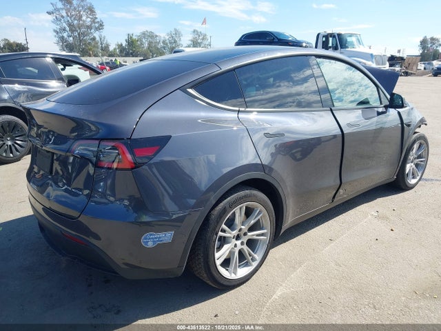 2021 TESLA MODEL Y 5YJYGDEE2MF091449 Photo 3