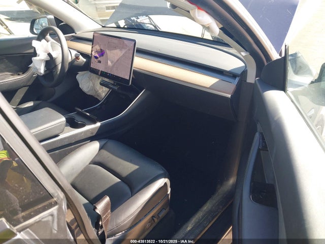 2021 TESLA MODEL Y 5YJYGDEE2MF091449 Photo 4