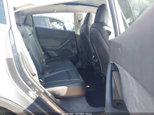 2021 TESLA MODEL Y 5YJYGDEE2MF091449 Photo 7