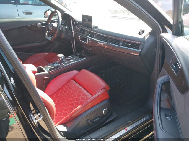 2018 AUDI S4 WAUC4AF47JA091522 Photo 4
