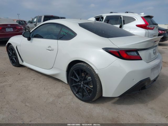 2024 TOYOTA GR86 JF1ZNBE14R8757395 Photo 2