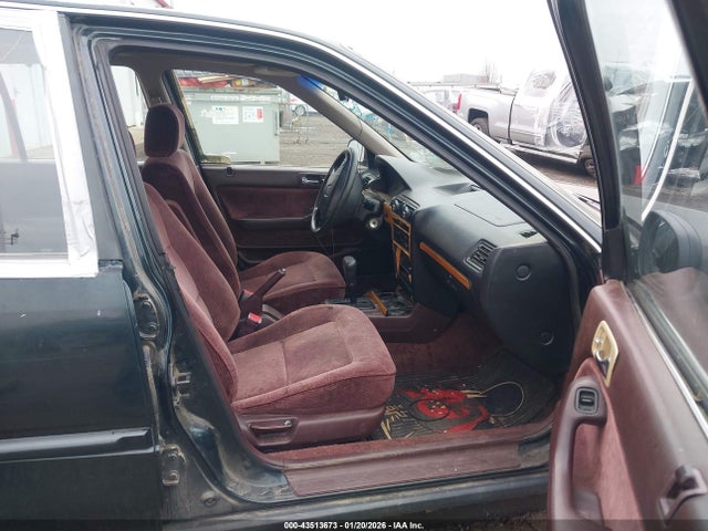 1993 HONDA ACCORD JHMCB7684PC033877 Photo 4