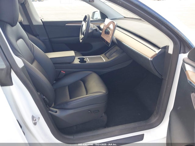2023 TESLA MODEL Y 7SAYGAEE4PF833923 Photo 4