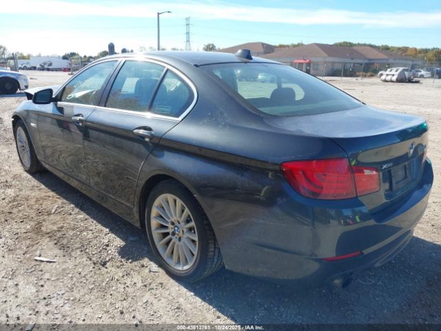 2013 BMW 535I WBAFU7C50DDU68532 Photo 2