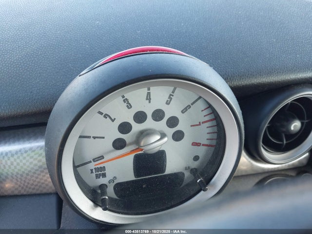 2008 MINI COOPER S WMWMF73548TT86896 Photo 6