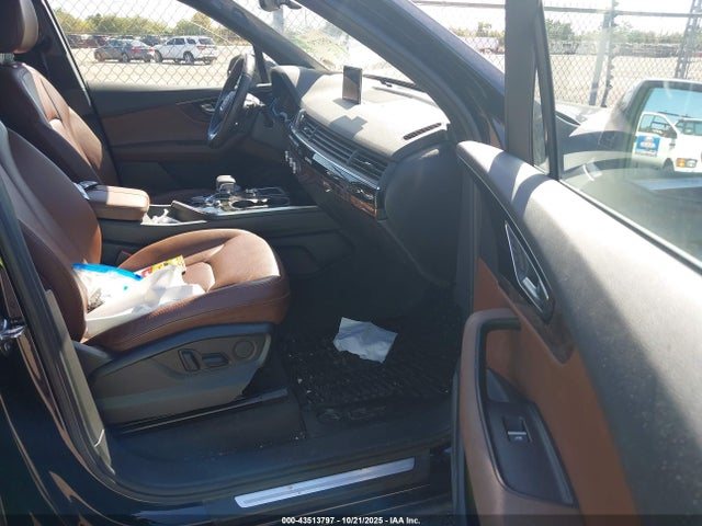 2018 AUDI Q7 WA1LAAF75JD006384 Photo 4