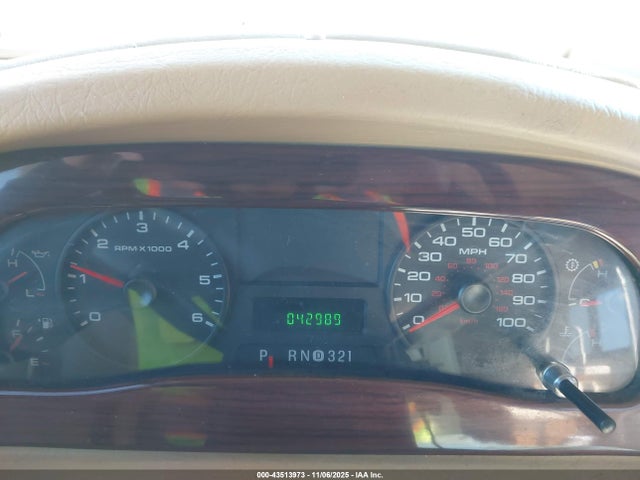 43513973 :رقم المزاد ، 1F6NF53Y860A09978 vin ، 2006 Ford F550 Super Duty Stripped Chass مزاد بيع