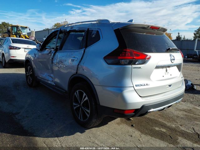 2018 NISSAN ROGUE JN8AT2MV2JW318024 Photo 2