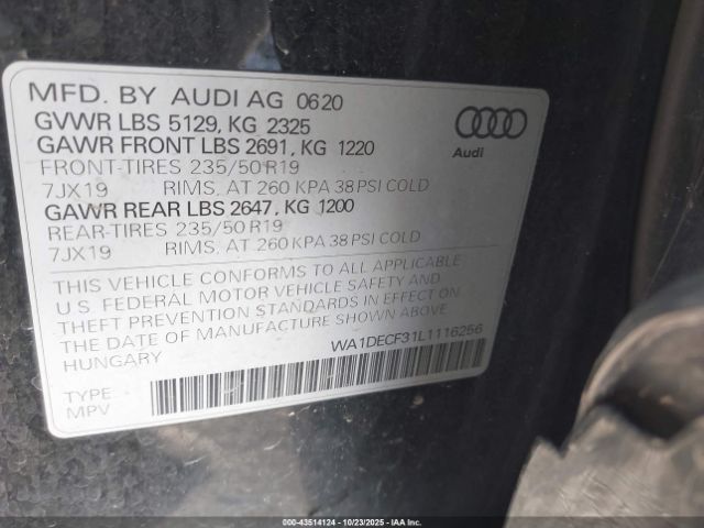2020 AUDI Q3 WA1DECF31L1116256 Photo 8
