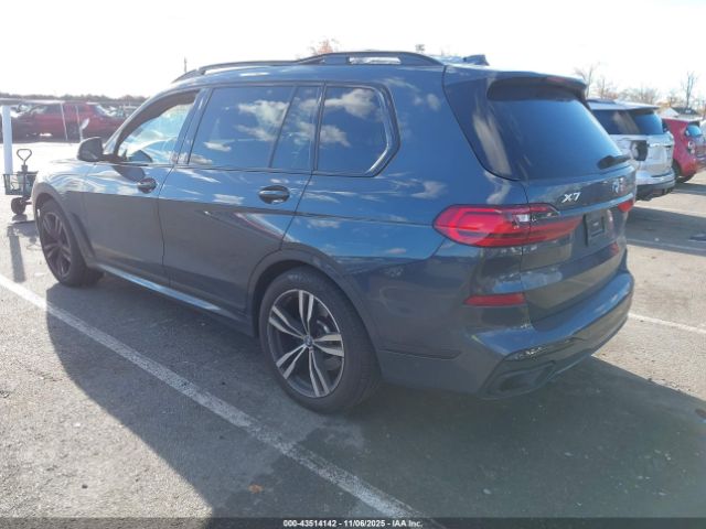 2022 BMW X7 5UXCW2C06N9M25193 Photo 2
