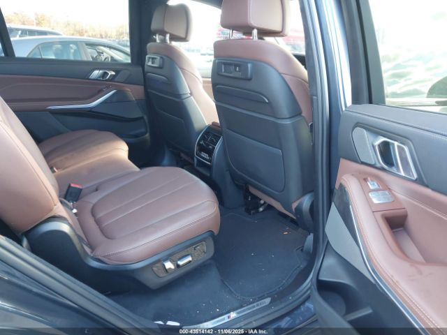 2022 BMW X7 5UXCW2C06N9M25193 Photo 7