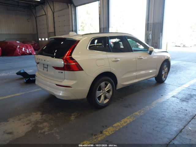 2022 VOLVO XC60 YV4L12RK7N1035630 Photo 3