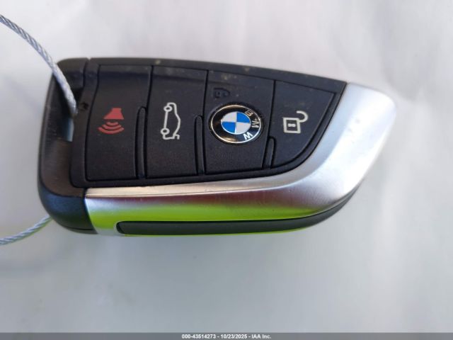 2018 BMW X1 WBXHT3C31J5K28498 Photo 10