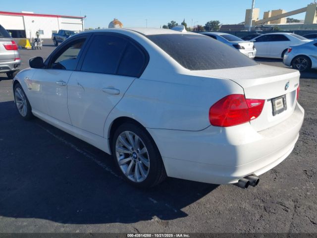 2011 BMW 328I WBAPH5G53BNM77885 Photo 2