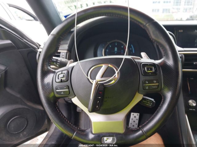 2017 LEXUS IS 200T JTHBA1D22H5046627 Photo 10