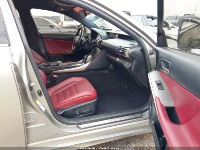 2017 LEXUS IS 200T JTHBA1D22H5046627 Photo 4