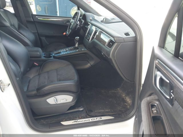 2018 PORSCHE MACAN WP1AG2A5XJLB62058 Photo 4