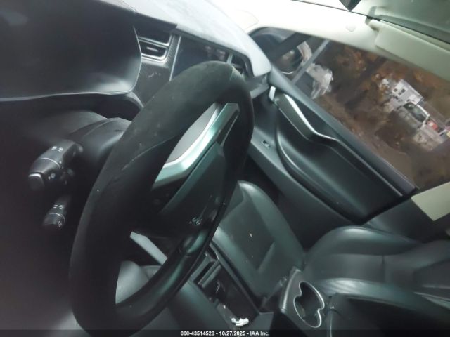 2016 TESLA MODEL X 5YJXCAE43GF001193 Photo 6