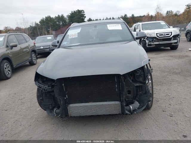WA1JCCFS8JR034040 Audi Q3 2.0t Premium/2.0t Sport Premium