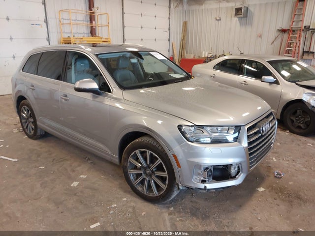 2017 AUDI Q7 WA1LAAF73HD010119 Photo 0