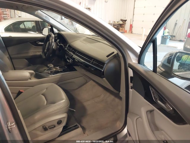 2017 AUDI Q7 WA1LAAF73HD010119 Photo 4