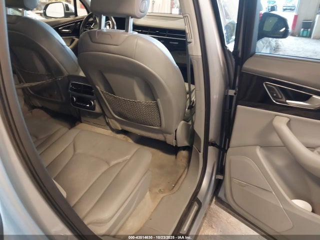 2017 AUDI Q7 WA1LAAF73HD010119 Photo 7